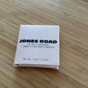 New in Box- Jones Road The Best Eyeshadow color Chic